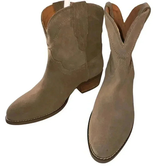 Dingo Tumbleweed Cowgirl Booties‎ Sand Suede Leather Western NWOB 6.5 - Picture 2 of 8